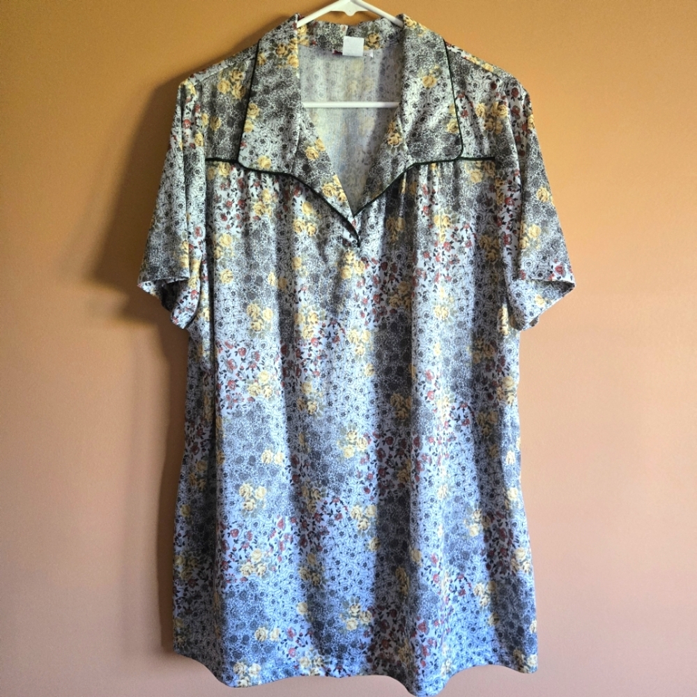 JoRo Fashions Floral Short Sleeve Shirt, PTP=26"